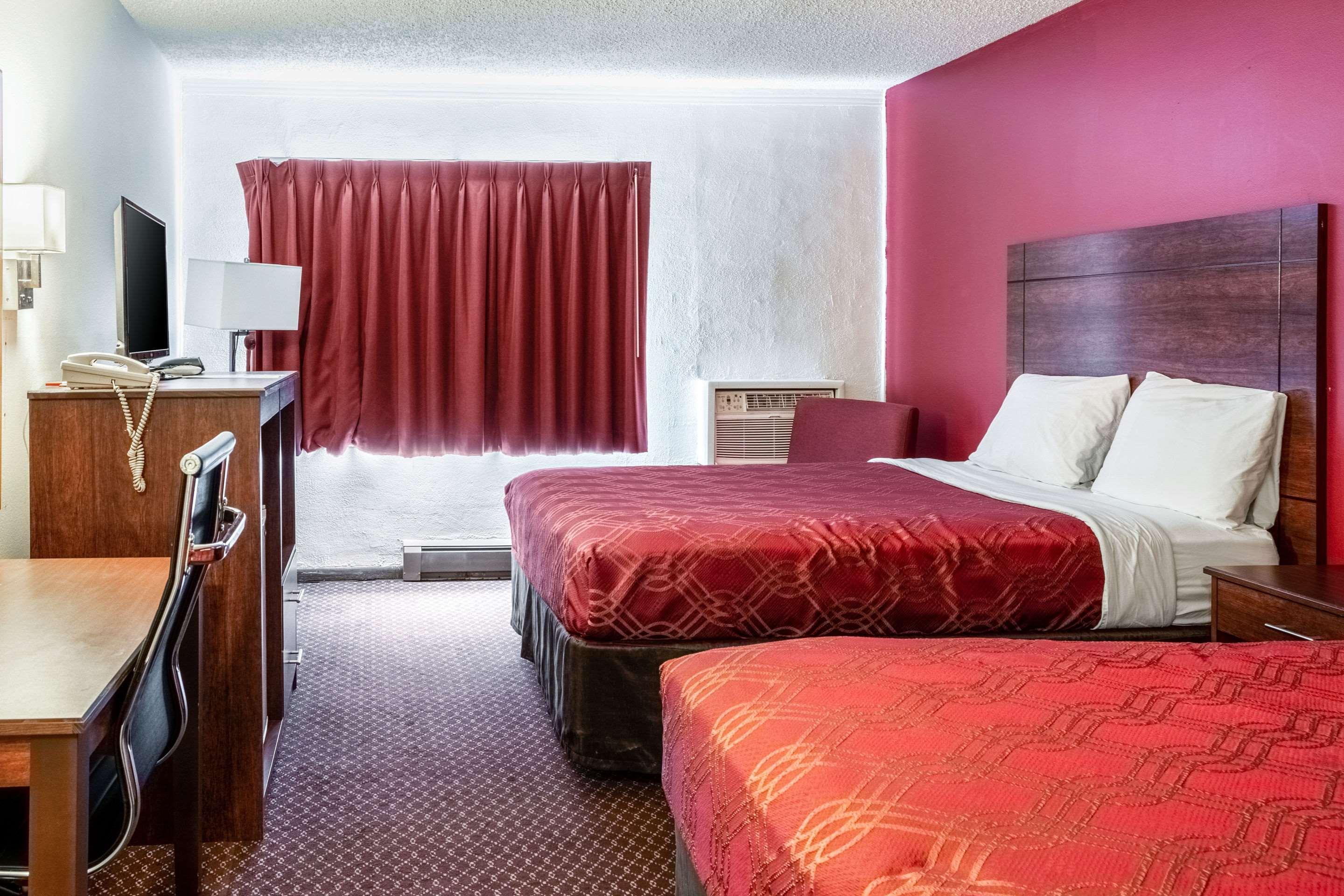 High Desert Inn Прайнвилл Экстерьер фото